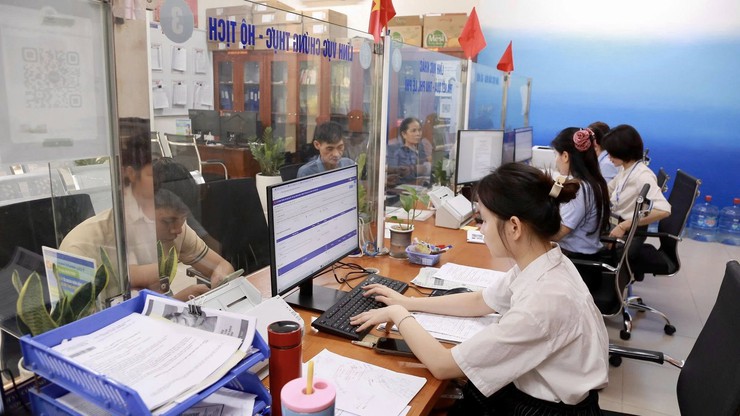 Phường Dương Nội quyết tâm xây dựng nền hành chính chuyên nghiệp, hiện đại, phục vụ người dân- Ảnh 2.