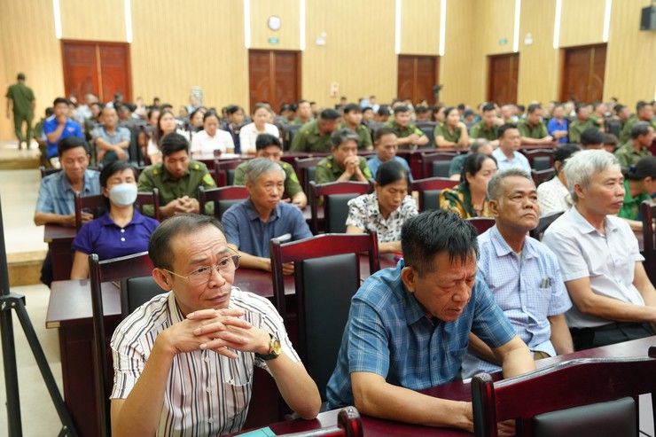 Xã Thanh Oai ra mắt 28 đội dân phòng đảm bảo an toàn PCCC &CNCH tại các thôn, TDP- Ảnh 3.