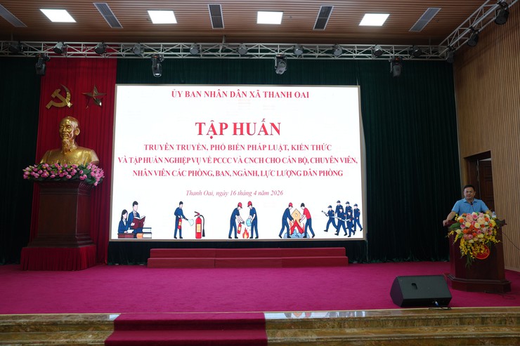 Xã Thanh Oai ra mắt 28 đội dân phòng đảm bảo an toàn PCCC &CNCH tại các thôn, TDP- Ảnh 11.