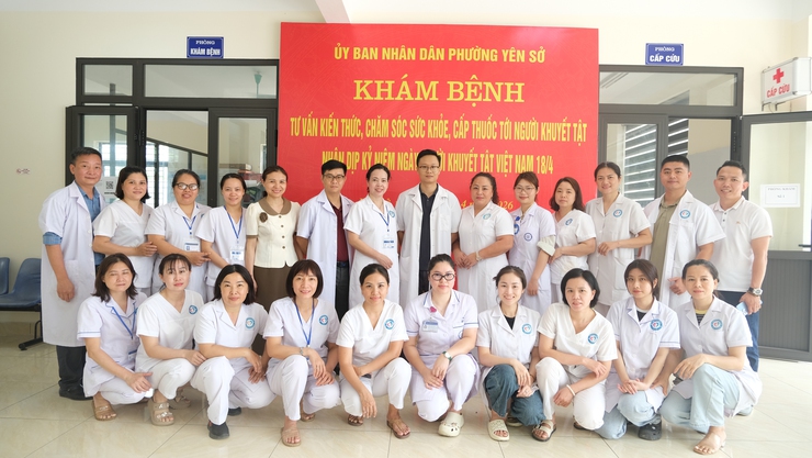 Phường Yên Sở tổ chức khám bệnh, tư vấn chăm sóc sức khỏe, cấp thuốc và tặng quà người khuyết tật nhân Ngày Người khuyết tật Việt Nam 18/4- Ảnh 6.