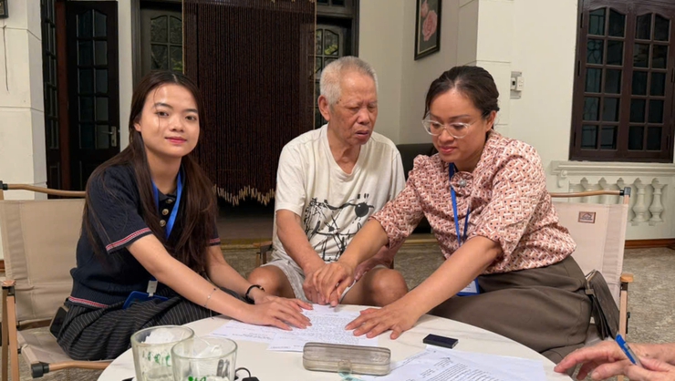 Hành trình Tổ xung kích hỗ trợ công dân yếu thế- Ảnh 1.