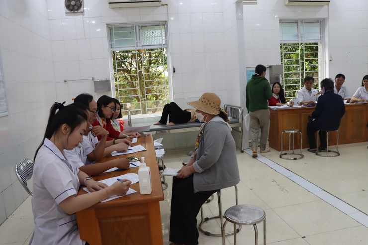 Phú Xuyên đánh giá mức độ khuyết tật cho 83 trường hợp năm 2026- Ảnh 7.