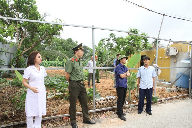 Phường Xuân Phương tổ chức cưỡng chế để thi hành biện pháp khắc phục hậu quả đối với công trình vi phạm đất đai- Ảnh 4.
