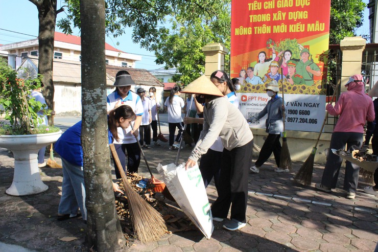 Nâng cao hiệu quả vệ sinh môi trường trên địa bàn xã Quảng Bị: Từ chỉ đạo đến thực tiễn triển khai- Ảnh 4.
