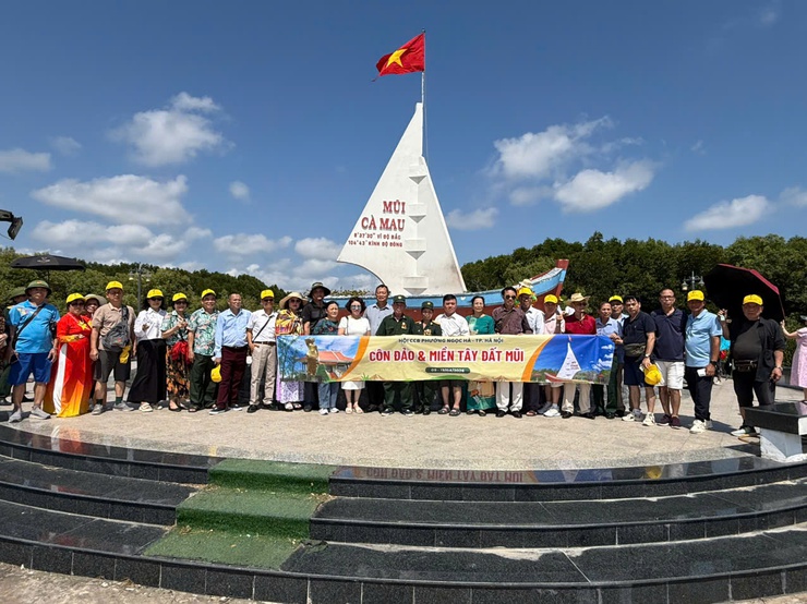 HỘI CỰU CHIẾN BINH PHƯỜNG NGỌC HÀ TỔ CHỨC THÀNH CÔNG CHUYẾN THĂM LẠI CHIẾN TRƯỜNG XƯA- Ảnh 8.