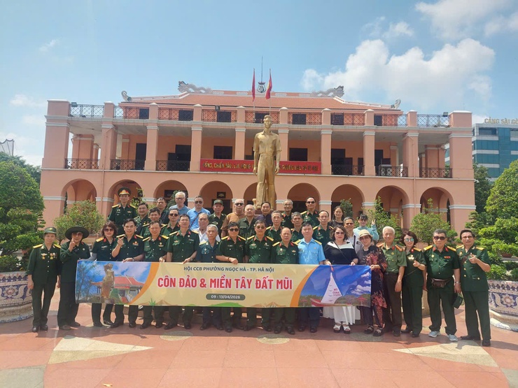 HỘI CỰU CHIẾN BINH PHƯỜNG NGỌC HÀ TỔ CHỨC THÀNH CÔNG CHUYẾN THĂM LẠI CHIẾN TRƯỜNG XƯA- Ảnh 9.