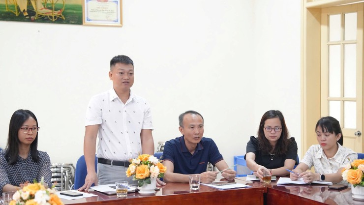 Đồng chí Phó Bí thư Đảng uỷ, Chủ tịch UBND xã An Khánh Hồ Trung Nghĩa làm việc với Trạm Y tế xã- Ảnh 6.