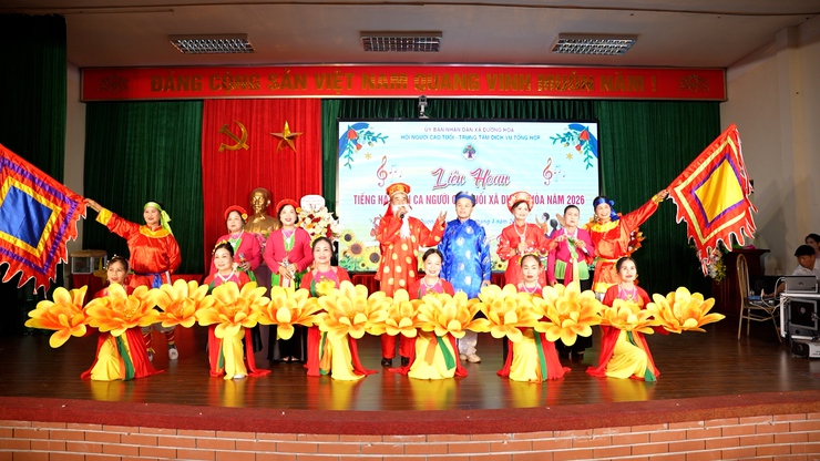 Liên hoan tiêng hat dân ca Ngươi cao tuôi xa Dương Hoa năm 2026- Ảnh 7.