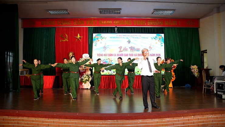 Liên hoan tiêng hat dân ca Ngươi cao tuôi xa Dương Hoa năm 2026- Ảnh 8.