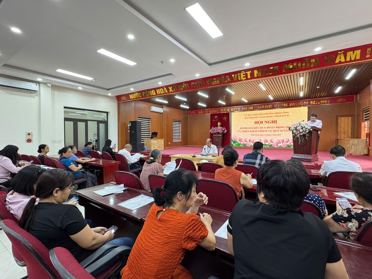 Ban Đại diện Hội đồng quản trị Ngân hàng chính sách xã hội Phường Định Công đánh giá kết quả hoạt động quý I và triển khai nhiệm vụ quý II năm 2026- Ảnh 1.