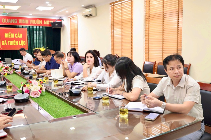 Xã Thiên Lộc tham dự cuộc họp trực tiếp kết hợp trực tuyến, đánh giá kết quả khắc phục các "điểm nghẽn" về an toàn thực phẩm và triển khai "Tháng hành động vì An toàn thực phẩm" năm 2026.- Ảnh 9.