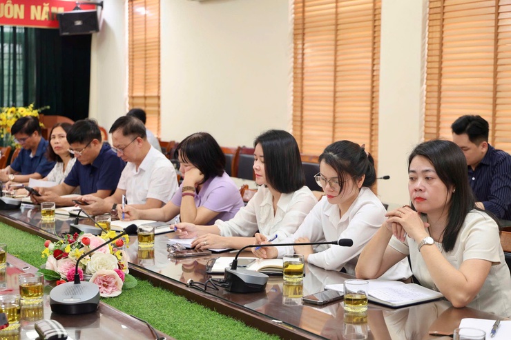 Xã Thiên Lộc tham dự cuộc họp trực tiếp kết hợp trực tuyến, đánh giá kết quả khắc phục các "điểm nghẽn" về an toàn thực phẩm và triển khai "Tháng hành động vì An toàn thực phẩm" năm 2026.- Ảnh 8.