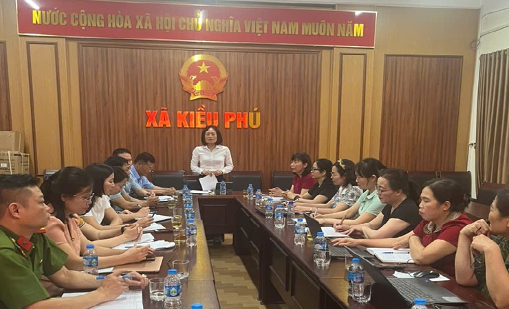 UBND thành phố Hà Nội tổ chức cuộc họp trực tiếp kết hợp trực tuyến, đánh giá kết quả khắc phục các “điểm nghẽn” về an toàn thực phẩm (ATTP) và triển khai “Tháng hành động vì An toàn thực phẩm” năm 2026.- Ảnh 3.