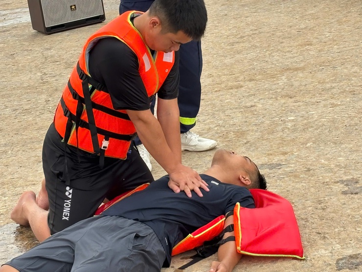 Tuyên truyền, hướng dẫn kỹ năng phòng, chống đuối nước cho học sinh Trường tiểu học Hồng Thái- Ảnh 3.