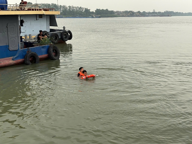 Tuyên truyền, hướng dẫn kỹ năng phòng, chống đuối nước cho học sinh Trường tiểu học Hồng Thái- Ảnh 6.