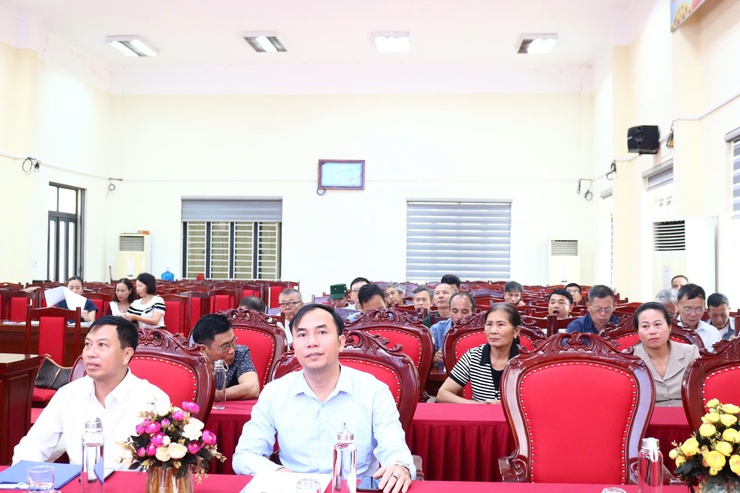 Hội Nông dân xã Hoà Phú tổ chức hội nghị tuyên truyền cuộc vận động “Người Việt Nam ưu tiên dùng hàng Việt Nam”- Ảnh 1.