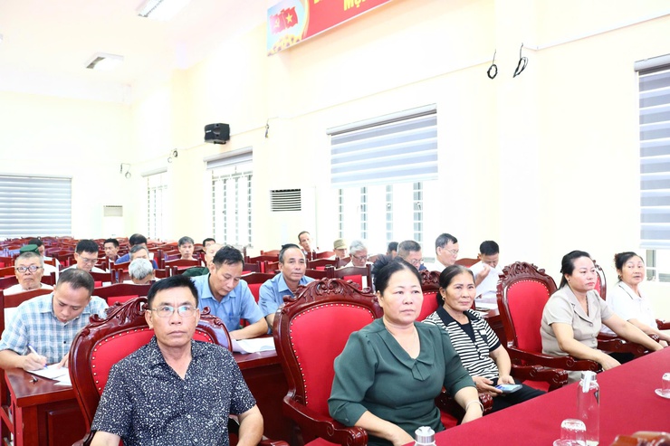 Hội Nông dân xã Hoà Phú tổ chức hội nghị tuyên truyền cuộc vận động “Người Việt Nam ưu tiên dùng hàng Việt Nam”- Ảnh 5.