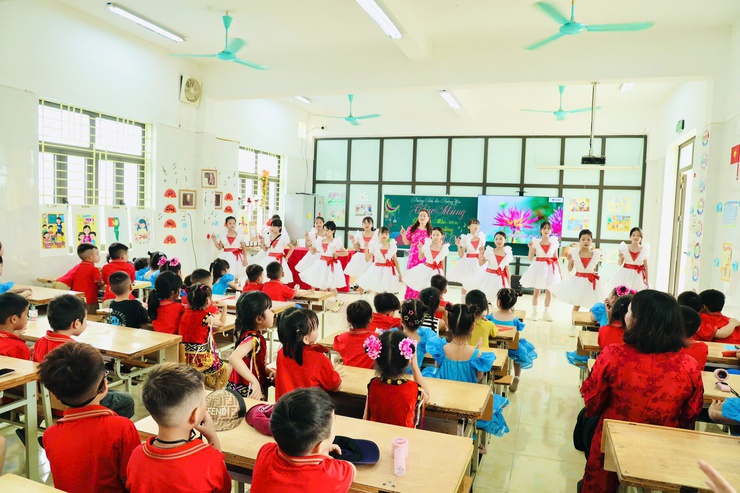 Trường Tiểu học Trường Yên tổ chức Ngày hội đón học sinh mầm non đến trải nghiệm- Ảnh 18.