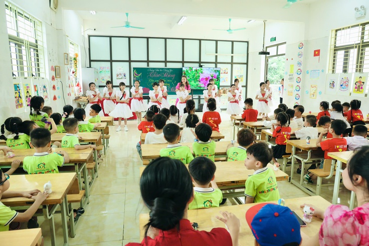 Trường Tiểu học Trường Yên tổ chức Ngày hội đón học sinh mầm non đến trải nghiệm- Ảnh 24.