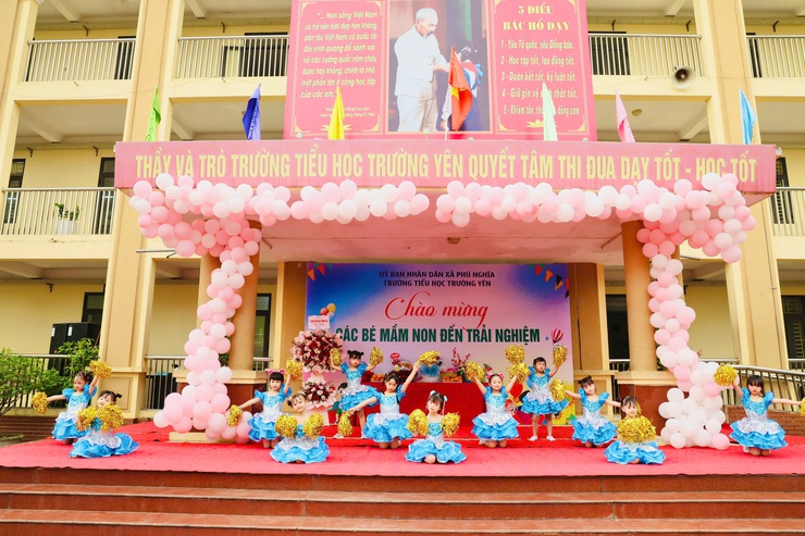 Trường Tiểu học Trường Yên tổ chức Ngày hội đón học sinh mầm non đến trải nghiệm- Ảnh 14.