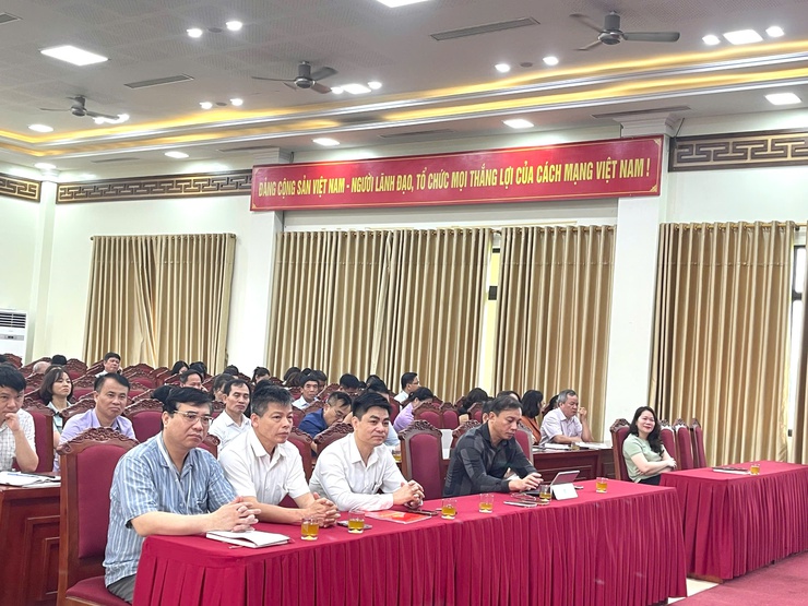 Đảng ủy xã Vĩnh Thanh tổ chức Hội nghị tập huấn, bồi dưỡng công tác tổ chức xây dựng Đảng gắn với chuyển đổi số- Ảnh 3.