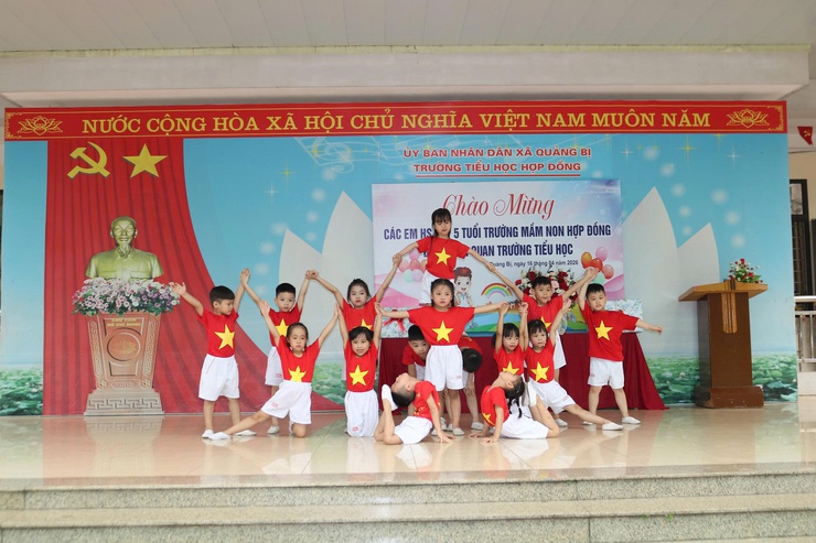 Trường Mầm non Hợp Đồng tổ chức Hành trình trải nghiệm cho trẻ 5-6 tuổi tại trường Tiểu học- Ảnh 4.