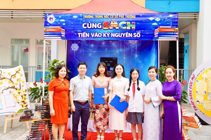 Phường Phú Thượng sôi nổi tổ chức ngày hội sách và văn hóa đọc Việt Nam năm 2026 – lan tỏa tri thức, khơi nguồn đam mê đọc sách- Ảnh 11.