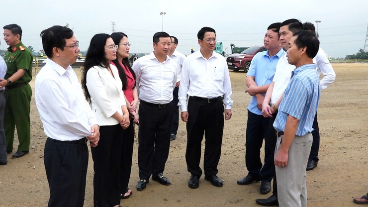 Ban Tuyên giáo và Dân vận Thành ủy tổ chức hội nghị làm việc với Thường vụ Đảng ủy xã Dân Hòa và 10 xã có diện tích đất thuộc Dự án Khu đô thị Thể thao Olympic.- Ảnh 3.