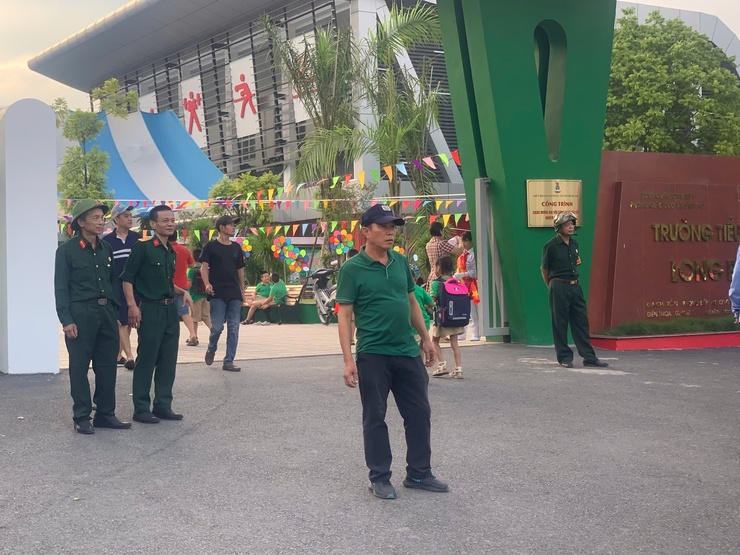 Cựu chiến binh phường Long Biên gương mẫu tham gia giữ gìn an ninh trật tự tại địa bàn dân cư- Ảnh 4.