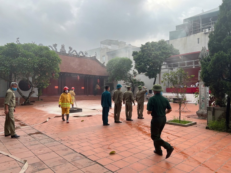 Cựu chiến binh phường Long Biên gương mẫu tham gia giữ gìn an ninh trật tự tại địa bàn dân cư- Ảnh 6.