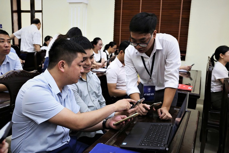 XÃ SÓC SƠN TẬP HUẤN TRIỂN KHAI KHÔNG GIAN LÀM VIỆC SỐ HANOIWORK, THÚC ĐẨY CHUYỂN ĐỔI SỐ Ở CƠ SỞ- Ảnh 6.