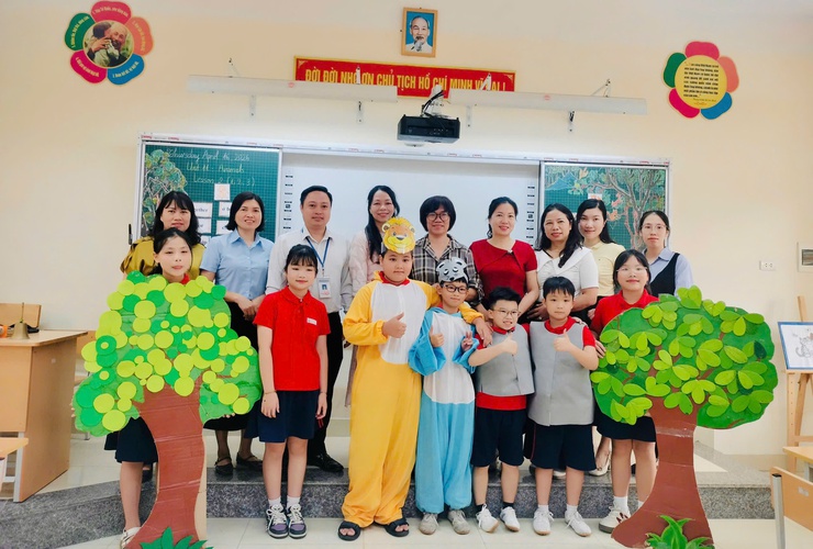 NAM PHÙ: SÔI NỔI CHUYÊN ĐỀ TIẾNG ANH CẤP XÃ – KHI LỚP HỌC TRỞ THÀNH "THẾ GIỚI ĐỘNG VẬT" ĐẦY SẮC MÀU- Ảnh 1.