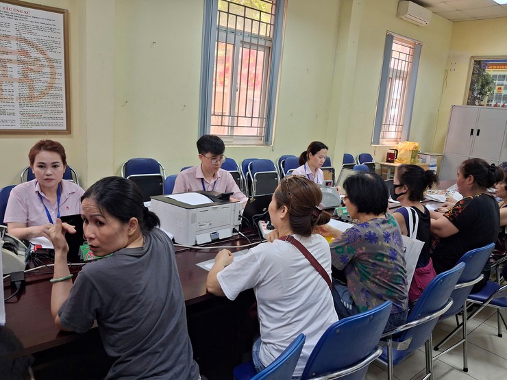 PHÒNG GIAO DỊCH NGÂN HÀNG CHÍNH SÁCH XÃ HỘI HAI BÀ TRƯNG HỌP GIAO BAN THÁNG 4/2026 TẠI ĐIỂM QUỲNH MAI- Ảnh 1.