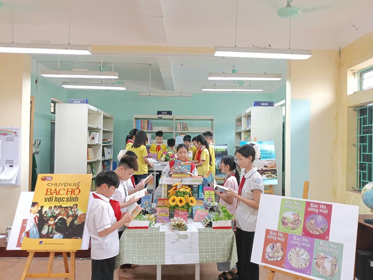 Phường Phú Lương lan tỏa văn hóa đọc, khơi dậy khát vọng phát triển từ sách- Ảnh 2.