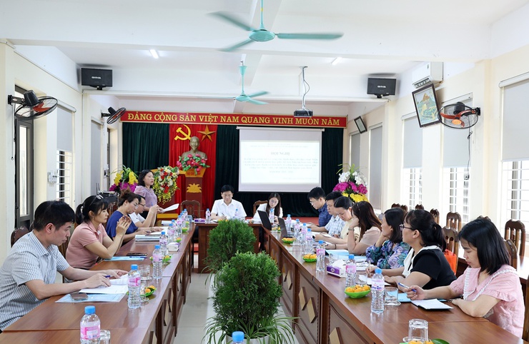 Đảng ủy xã làm việc với trường Tiểu học Tân Tiến và trường mầm non Tân Tiến về công tác lãnh đạo, chỉ đạo thực hiện về chính sách miễn giảm học phí- Ảnh 1.