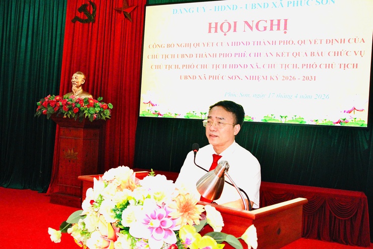 Hội nghị công bố các Nghị quyết của HĐND và UBND Thành phố về việc phê chuẩn kết quả bầu các chức danh lãnh đạo chủ chốt của HĐND và UBND xã nhiệm kỳ 2026-2031.- Ảnh 2.