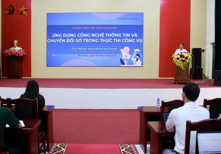 Xã Tiến Thắng tổ chức tập huấn chuyển đổi số và triển khai phong trào Bình dân học vụ số năm 2026- Ảnh 1.