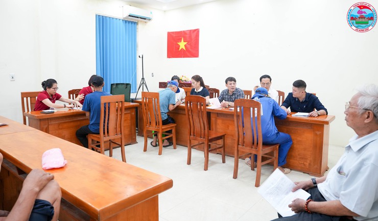 Xã Hưng Đạo tổ chức chi trả bồi thường, hỗ trợ cho các hộ dân thuộc dự án Trạm biến áp 500kV Tây Hà Nội- Ảnh 3.