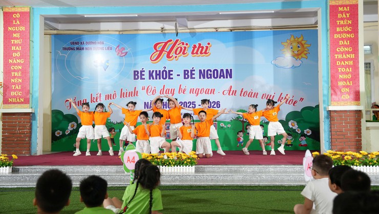 Trường Mầm non Dương Liễu tổ chức Hội thi “Bé khoẻ - Bé ngoan” và tổng kết mô hình giáo dục trọng điểm năm học 2025-2026 - Ảnh 5.