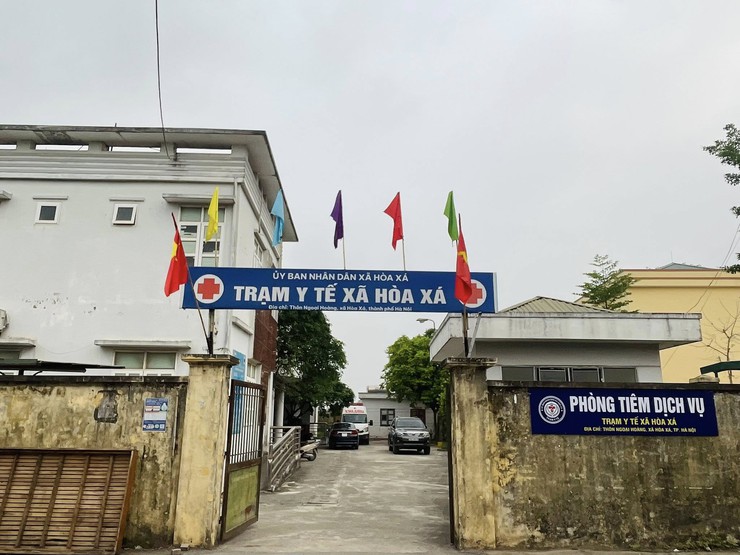 TRẠM Y TẾ XÃ HOÀ XÁ KHAI TRƯƠNG TIÊM PHÒNG VẮC-XIN DỊCH VỤ- Ảnh 2.