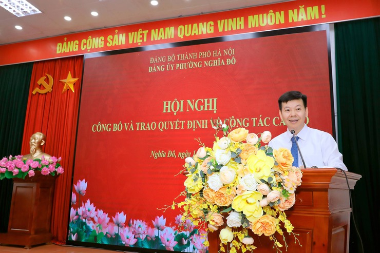 Phường Nghĩa Đô trao quyết định bổ nhiệm cán bộ lãnh đạo- Ảnh 7.