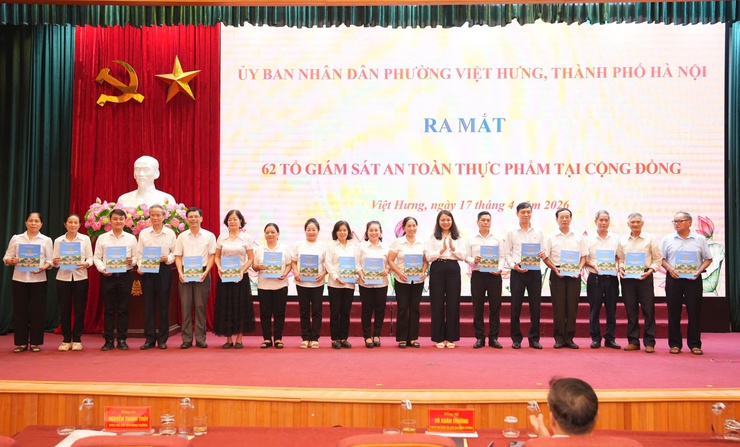 PHƯỜNG VIỆT HƯNG TỔNG LỰC RA QUÂN THÁNG HÀNH ĐỘNG VÌ AN TOÀN THỰC PHẨM 2026: QUẢN LÝ BẰNG MÔ HÌNH, KIỂM SOÁT BẰNG DỮ LIỆU- Ảnh 10.