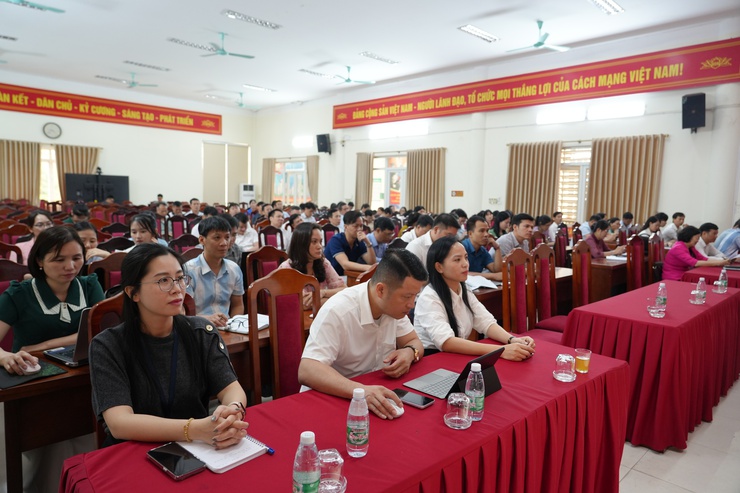 UBND xã Liên Minh tập huấn sử dụng Không gian làm việc số (HanoiWork)- Ảnh 3.