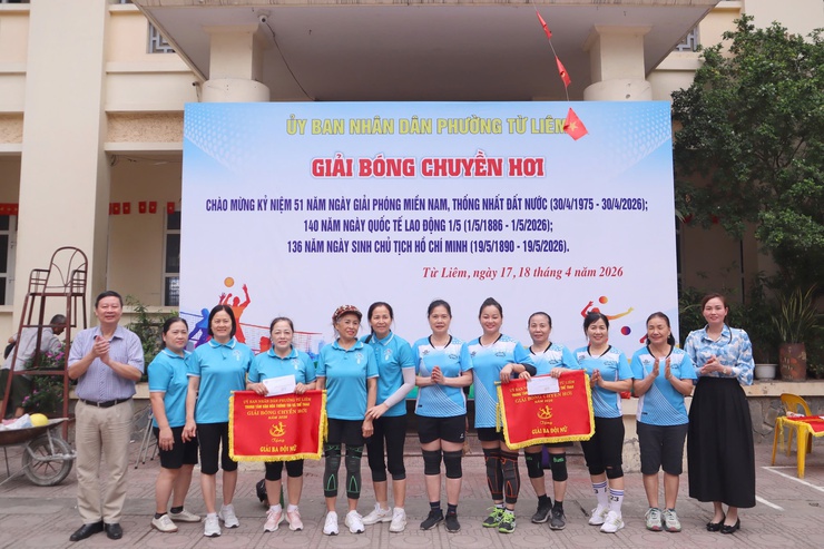 Giải bóng chuyền hơi phường Từ Liêm năm 2026 diễn ra sôi nổi, lan tỏa tinh thần đoàn kết- Ảnh 7.