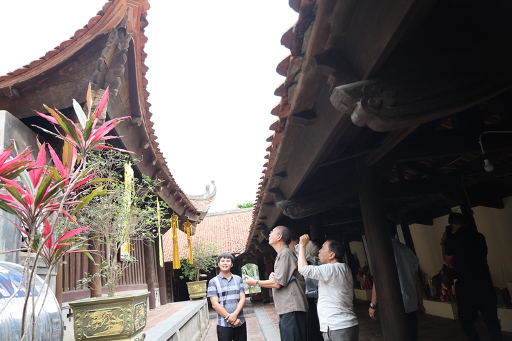 Đoàn công tác của Trung tâm Bảo tồn Di sản Thăng Long – Hà Nội về khảo sát, nghiên cứu tại Chùa Bối Khê – Di tích Quốc gia đặc biệt- Ảnh 3.