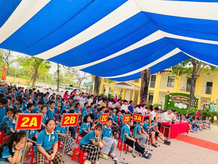 Phúc Thọ lan tỏa Ngày hội sách năm 2026 với chủ đề "Bác Hồ - Một tình yêu bao la"- Ảnh 8.