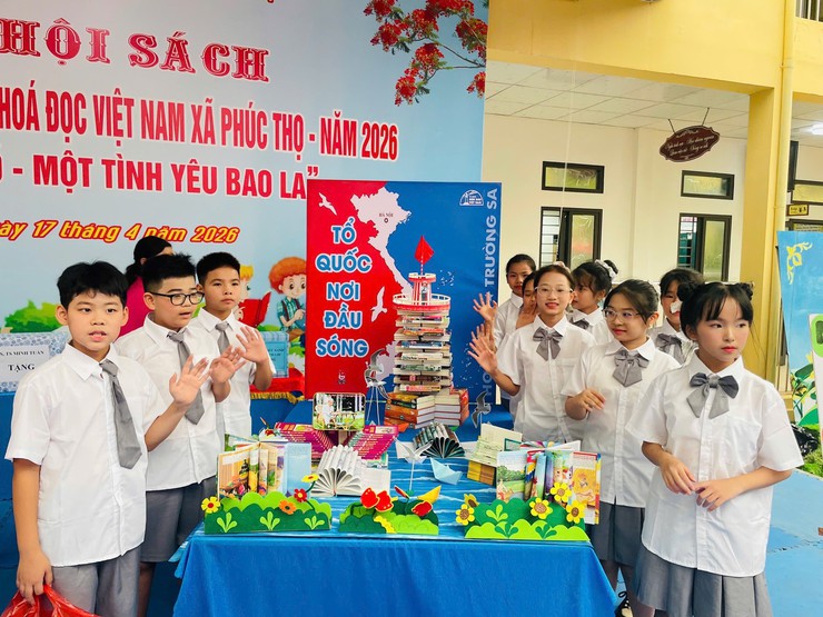 Phúc Thọ lan tỏa Ngày hội sách năm 2026 với chủ đề "Bác Hồ - Một tình yêu bao la"- Ảnh 10.