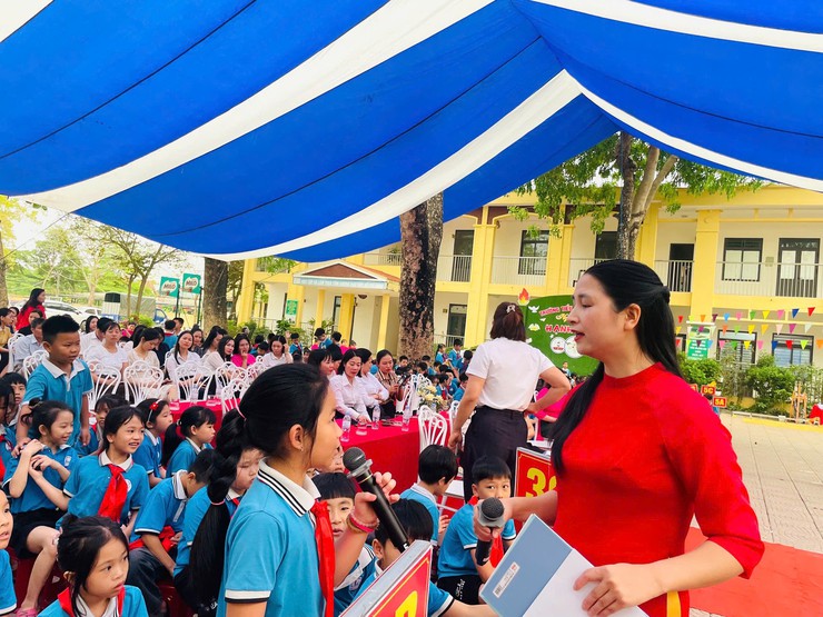 Phúc Thọ lan tỏa Ngày hội sách năm 2026 với chủ đề "Bác Hồ - Một tình yêu bao la"- Ảnh 5.