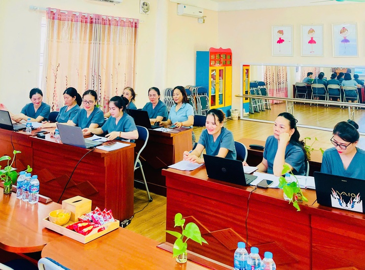 TRƯỜNG MẦM NON THỊNH LIỆT BỒI DƯỠNG CHUYÊN MÔN NUÔI DƯỠNG TÍNH KHẨU PHẦN ĂN CHO TRẺ- Ảnh 2.