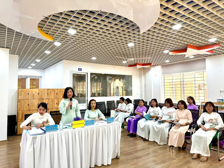 TRƯỜNG MẦM NON TÂN MAI TỔ CHỨC HỘI NGHỊ XÉT DUYỆT "GIẢI THƯỞNG NHÀ GIÁO TÂM HUYẾT SÁNG TẠO NĂM HỌC 2025-2026".- Ảnh 2.